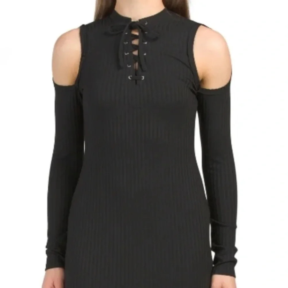 Avec les filles lace-up cold shoulder midi dress black, Size S - Picture 2 of 4